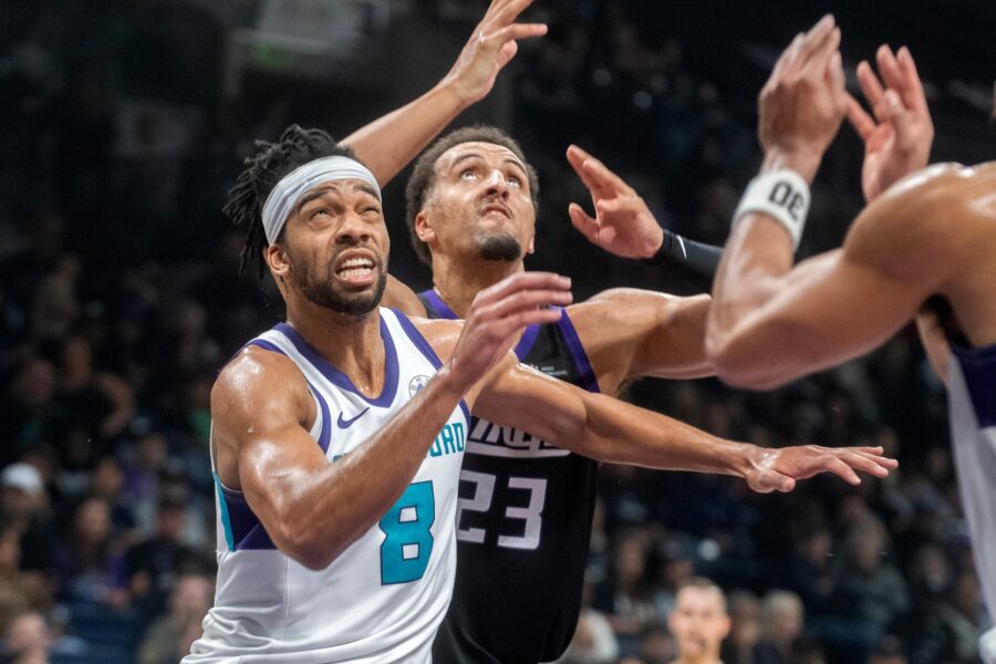 Tosan Evbuomwan Signs With Barcelona
