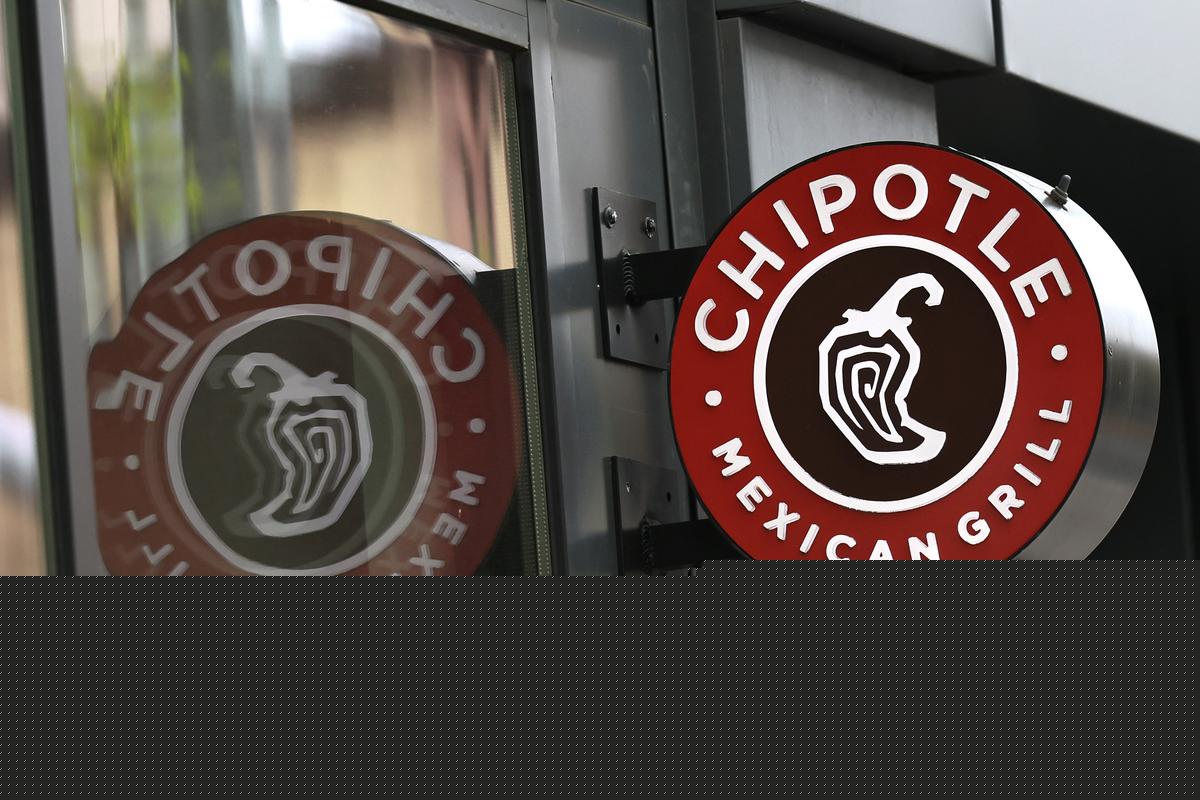 Minnesota At The Center Of Salmonella Outbreak Linked To Chipotle, Other Restaurants
