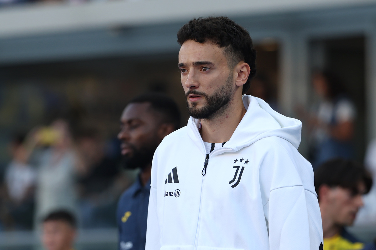 Sassuolo and Fiorentina want Juventus defender