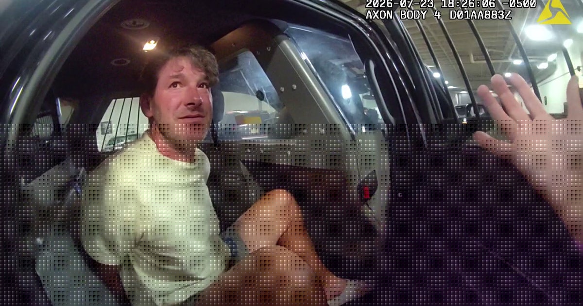 Bodycam video: Tony Romo OWI arrest in Milwaukee