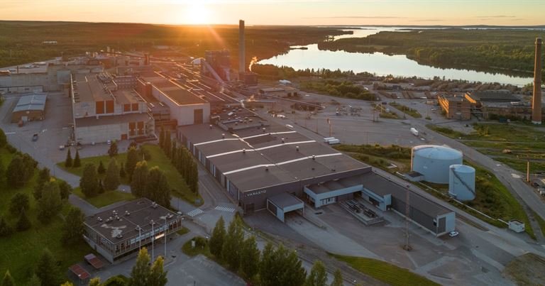 SRV and CSC sign agreement for development phase of Lumi ‘AI Factory’