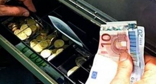 Vittorio Veneto, furto al bar: ladri via con cellulare e fondo cassa