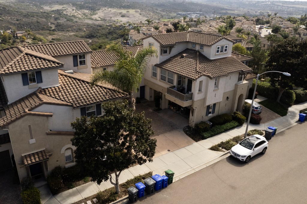New California law restricts HOA fines to $100 per violation, giving homeowners a break