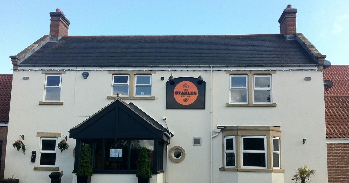 Wynyard pub bans kids from bar on busiest evenings due to 'hot food near misses'