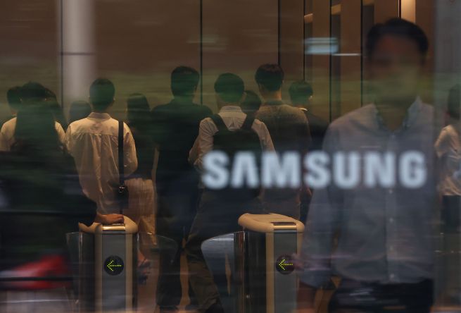 Top Court Says Samsung Bonuses Must Count Toward Severance Pay