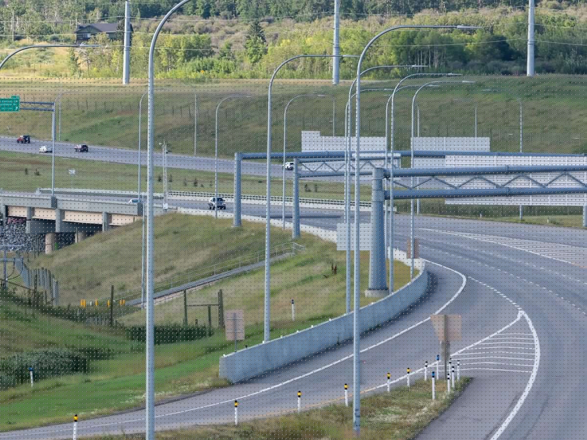 Four dead in wrong-way crash on Calgary's Stoney Trail