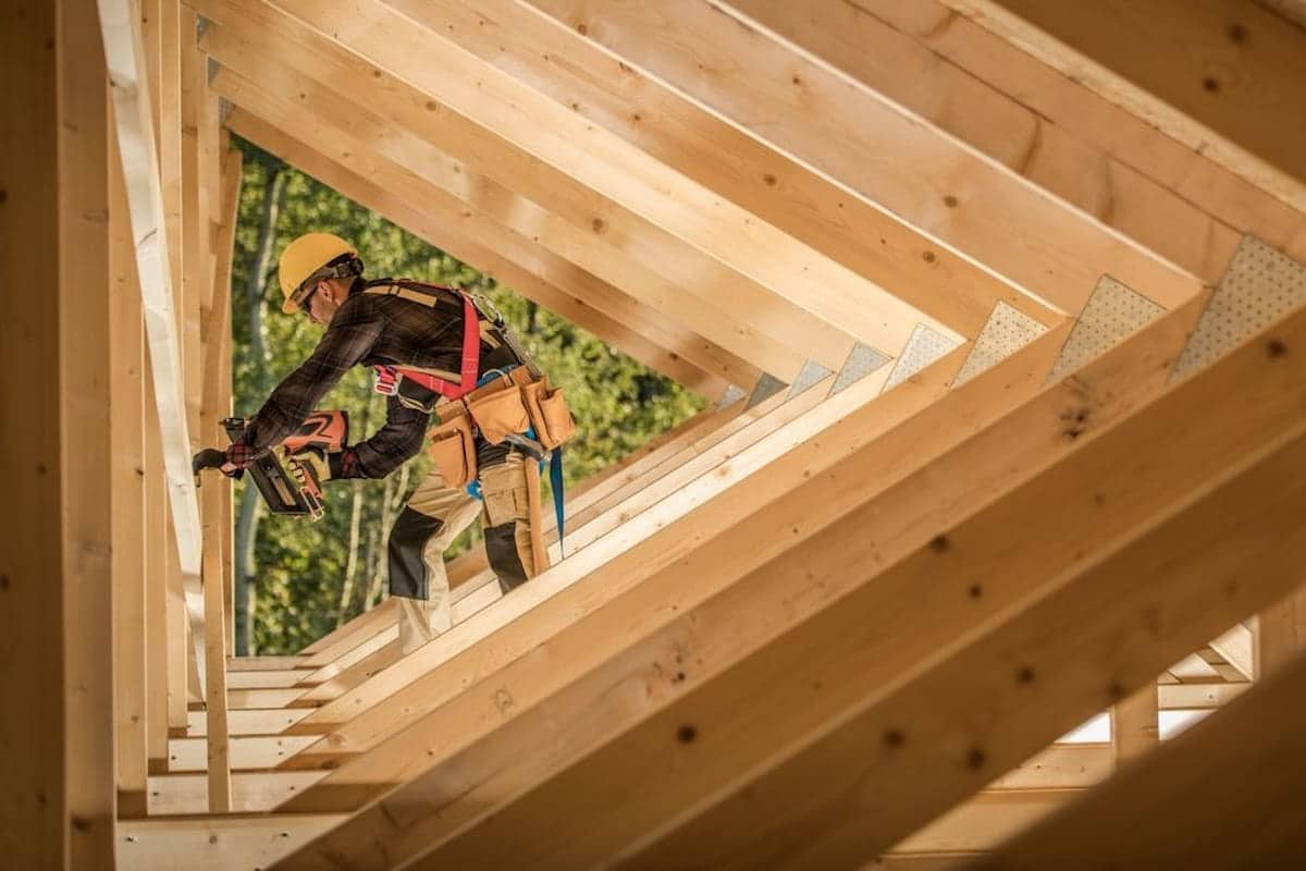 Alberta invites workers in agriculture and construction to apply for provincial nomination