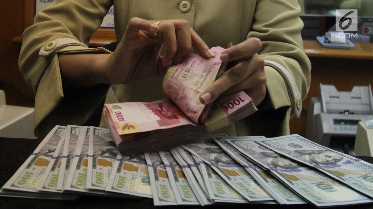 Rupiah Melemah, Analis Singgung Pengaruh Suku Bunga AS dan Anjloknya IHSG