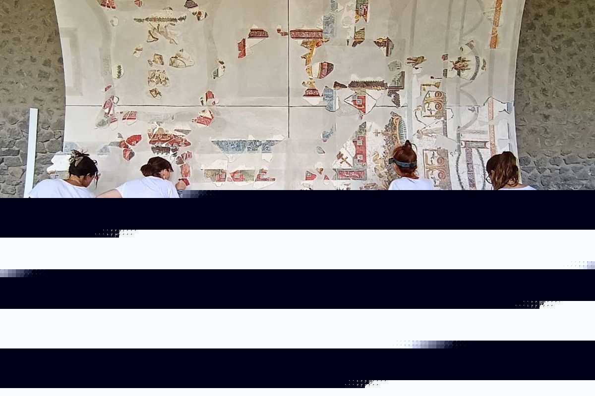 Pompeii archaeologists reconstruct frescoed ceiling of a banquet hall, with more fragments to come