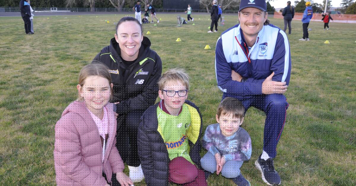 Pro players show 'starstruck' juniors that dreams can come true