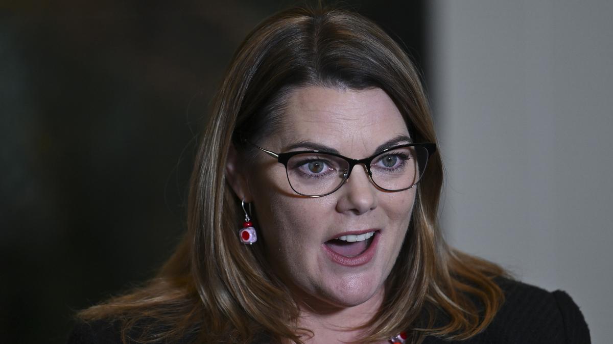 Greens senator Sarah Hanson-Young threatens to block ‘full of holes’ gambling reform in Senate showdown