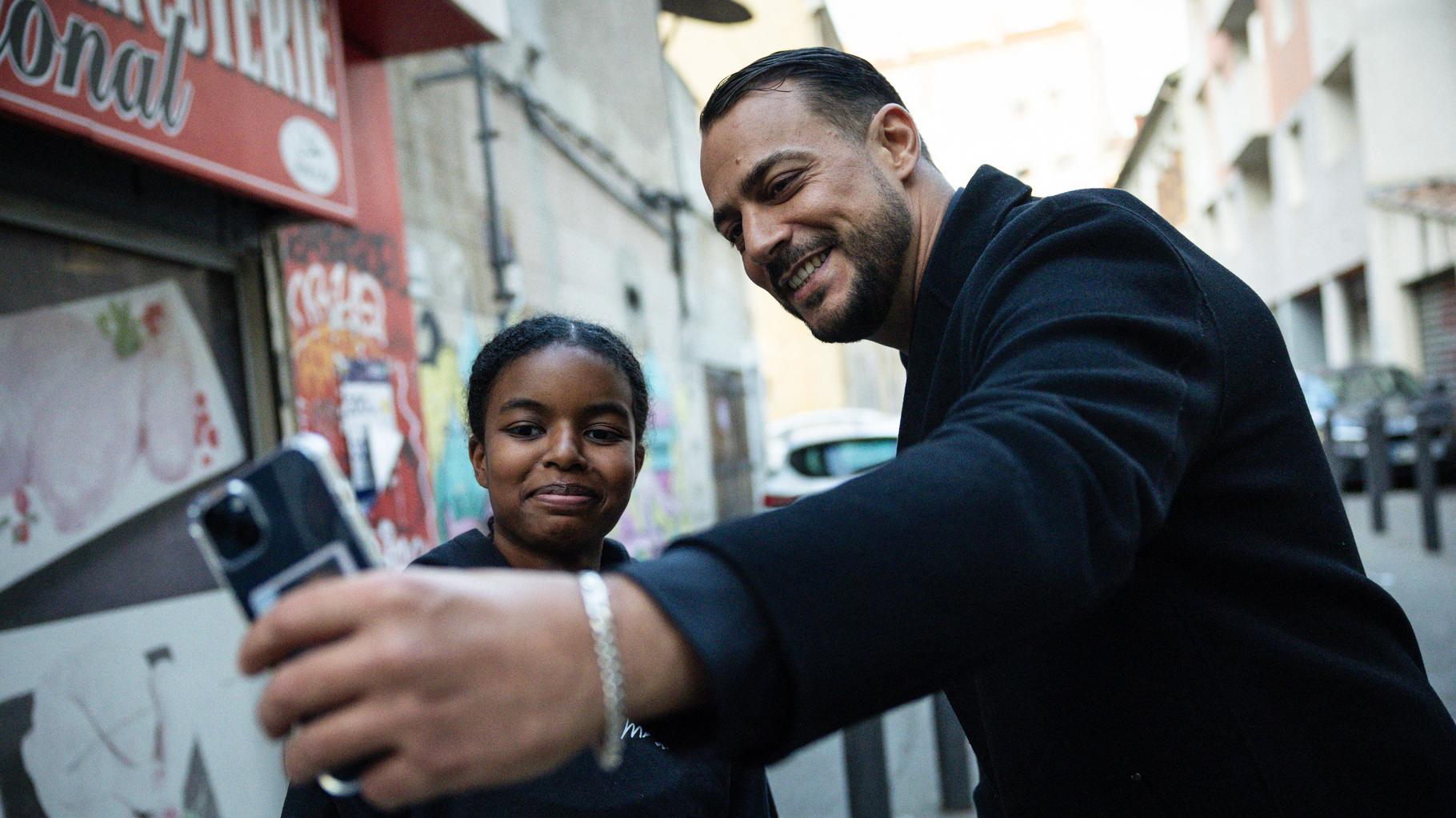 Municipales 2026 : voici les candidats les plus actifs sur TikTok (et il y a des surprises)
