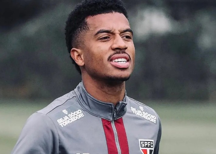 Flamengo se reúne com São Paulo por Marcos Antônio e prepara oferta incluindo Allan