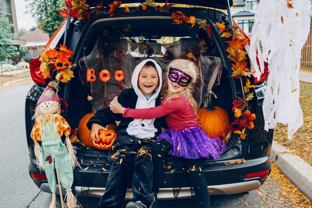 Trunk-or-Treat Craze: Why More Illinois Families Are On Board