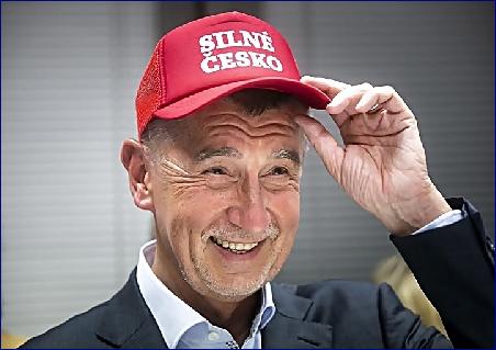 Švýcarská vláda chce referendum o zvýšení daní, čeští politici dělají dlouhodobě opak