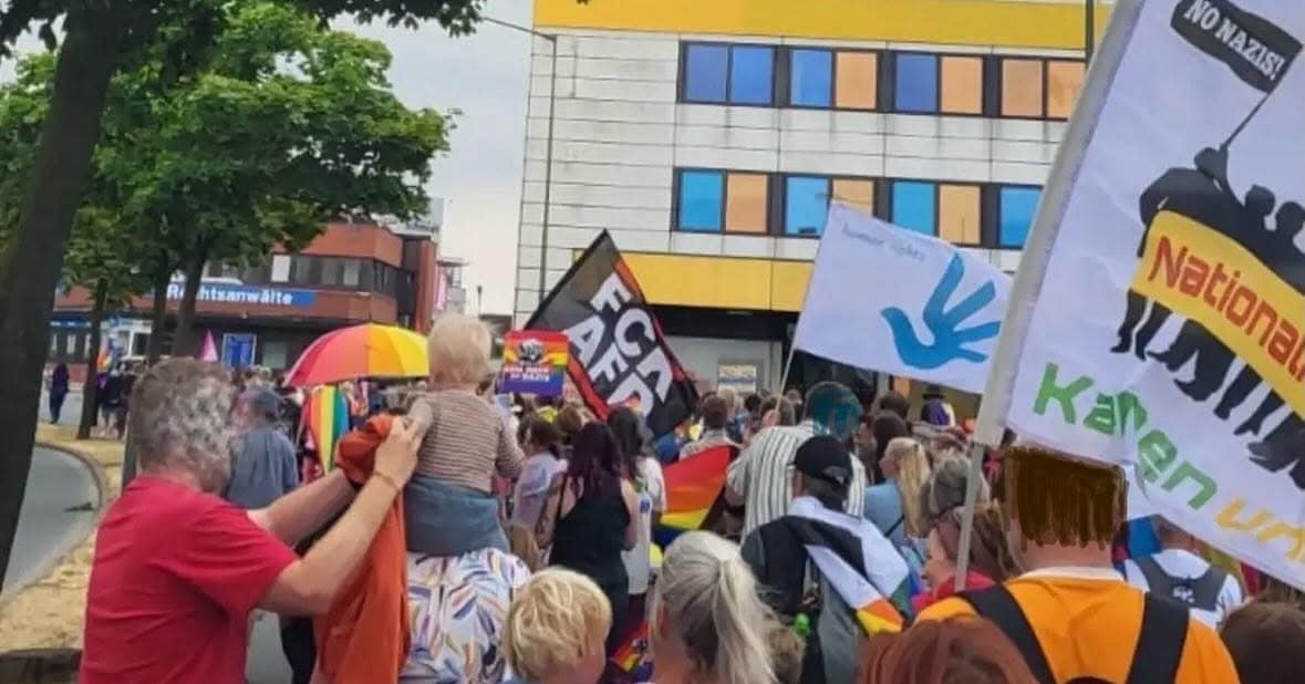 Controversy Surrounding ACAB Banner and Anti-CDU Song at Lünen Pride (CSD Lünen)