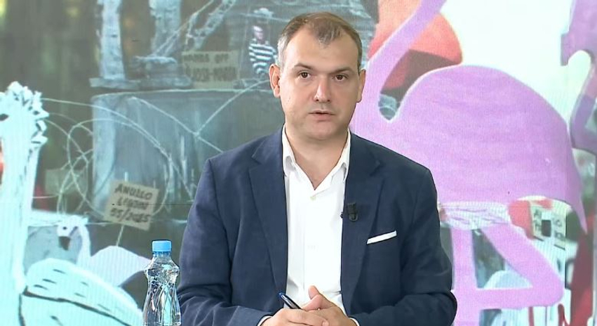 “Rama po dëbon shqiptarët dhe sulmon biznesmenët”- Juristi: Kryeministri nuk ka reflektuar, tregon arrogancë! Protesta tregon zemërim ndaj tij! Ja dy qëllimet e Territoriales