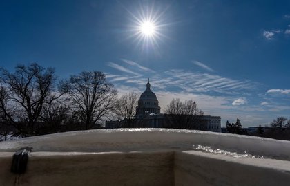 Senate leaders scramble to save bipartisan deal and avert partial government shutdown at midnight