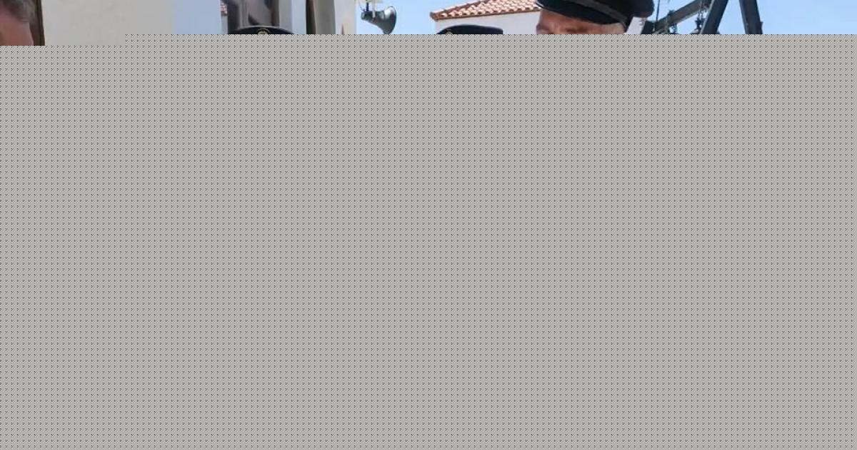 Ρέθυμνο: Σε κλίμα οδύνης η κηδεία του 25χρονου πυροσβέστη που έχασε τη ζωή του στη μάχη με τις φλόγες (βίντεο)