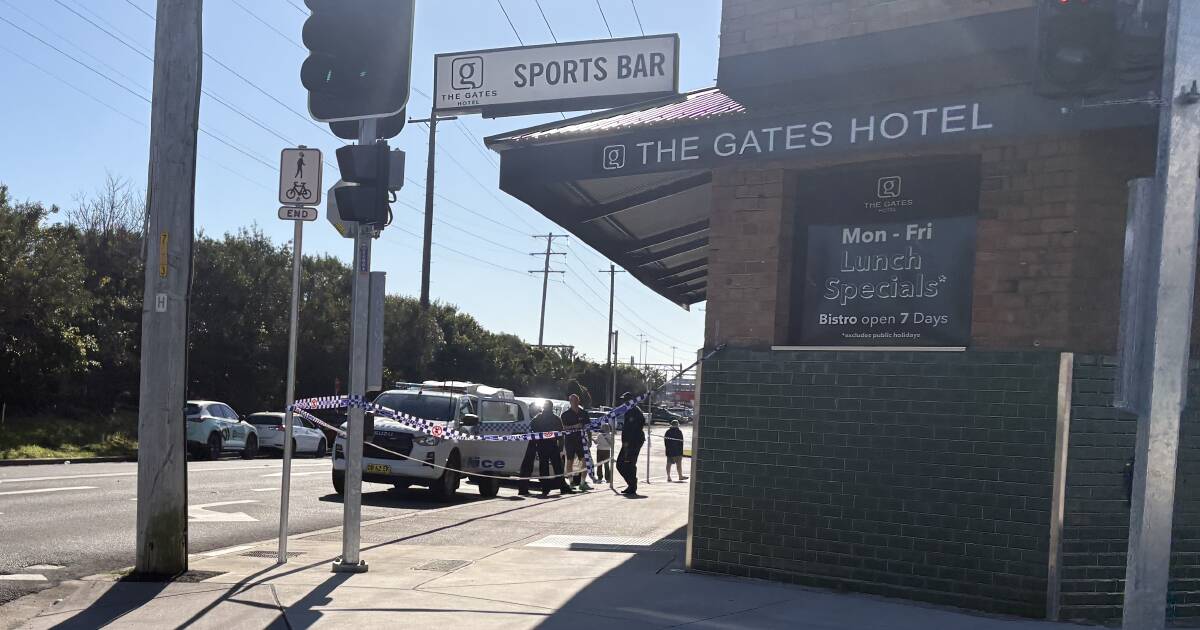 Waratah home searched after pub hold up at Adamstown
