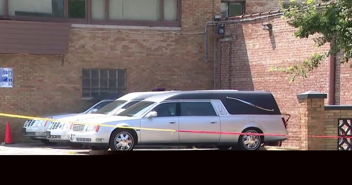Families, activists call for FBI investigation into South Side funeral home