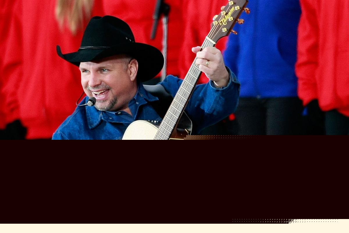 What Songs Will Be in Garth Brooks' Setlist for His 2026 Tour?