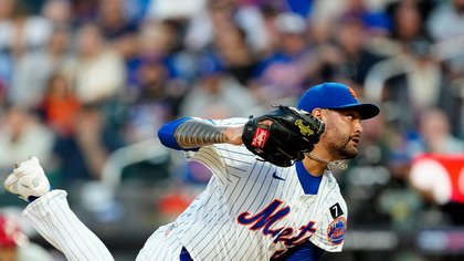 It turns out there's another NY Mets player behaving like a captain