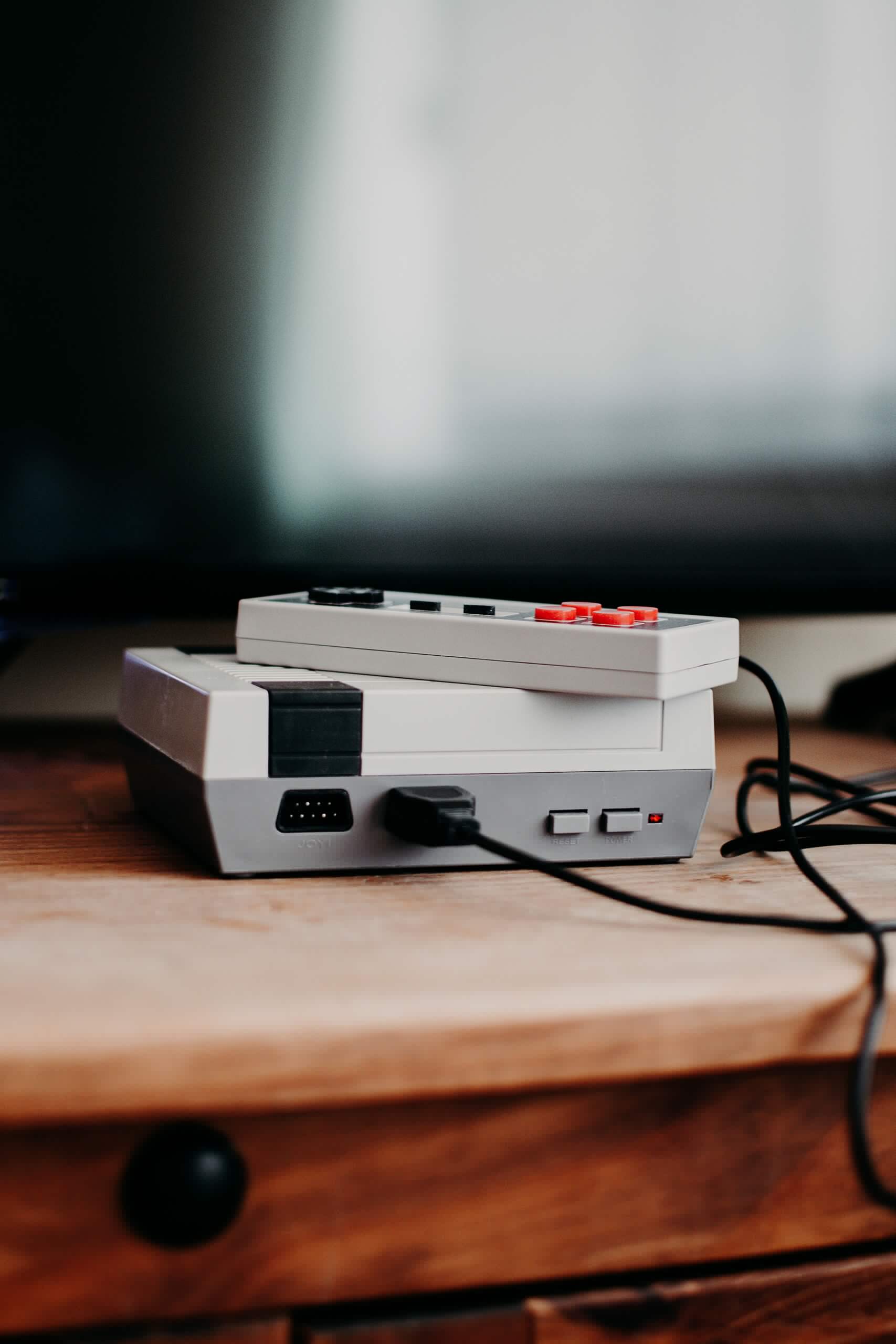 8 Old-School Video Games That Are Still Genuinely Popular in 2026