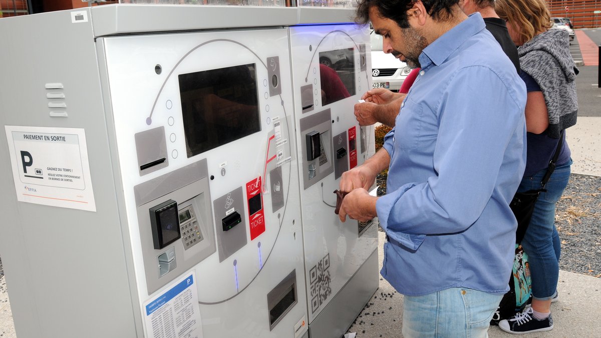 Parkings des hôpitaux : gratuité de 2 heures, compensations… ce que peut changer la proposition de loi socialiste étudiée ce jeudi à l’Assemblée