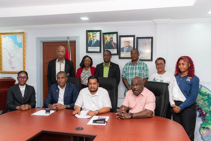 M&CC, Labour Union sign agreement formalising 40-hour work week, improved conditions for staff