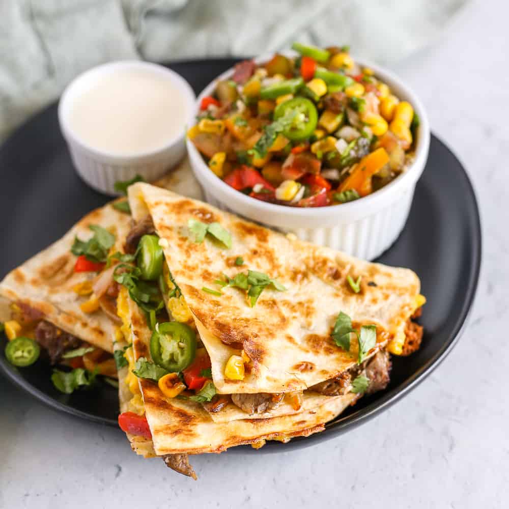 Beef Quesadilla: Lelehan Rasa yang Selalu Bikin Nagih
