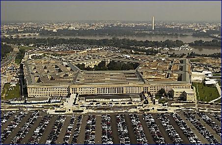 Pentagon žádá zrychlení výroby zbraní