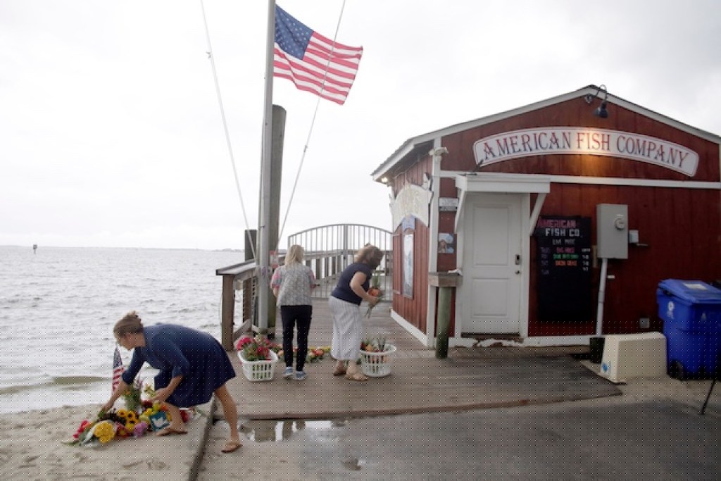 Suspect facing murder charges after three killed in North Carolina bar shooting