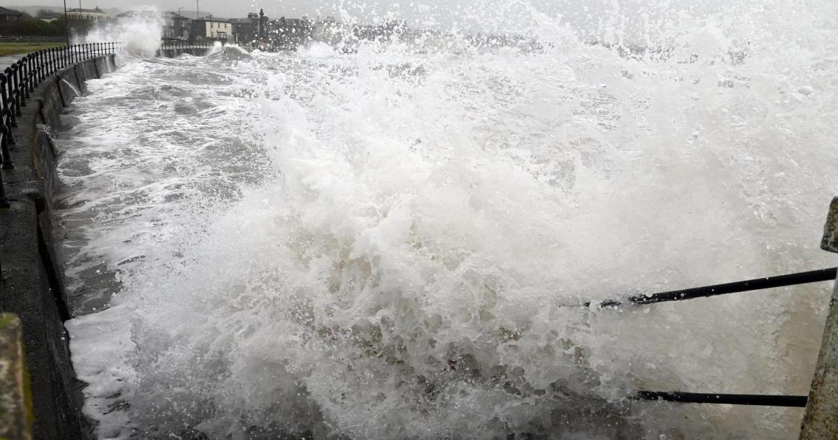 Storm Amy heading for Ayrshire with double warning in place