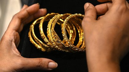 Gelang Emas Berat >6 Gram, Investasi Atau Beban? Perhatikan Nilai Jualnya
