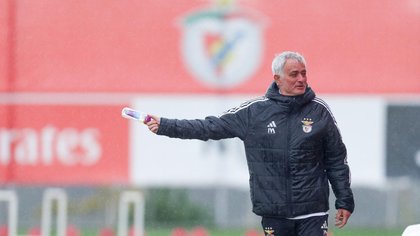 Mourinho se disculpó tras su descontrolada celebración en victoria del Benfica ante Real Madrid