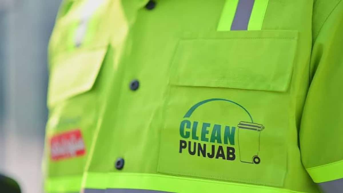 CM Punjab Orders Cleanliness Drive in Private Housing Societies
