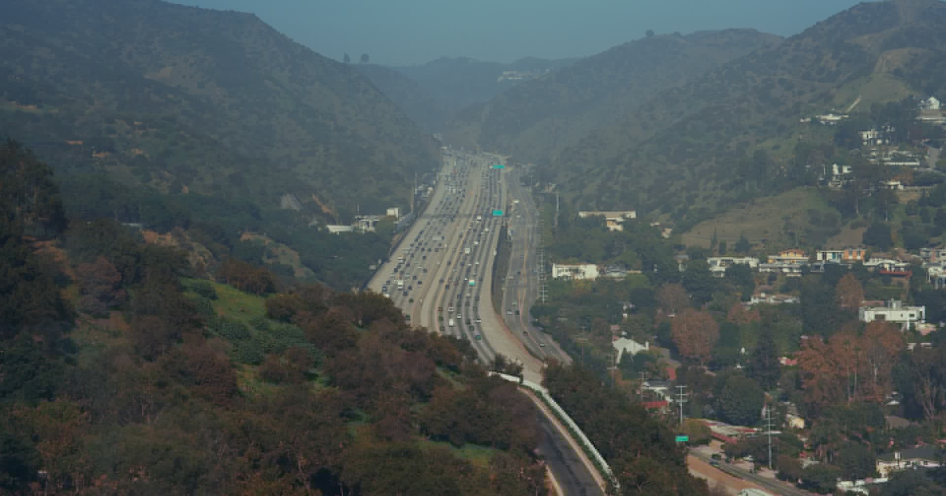 Elevated Congestion Increased By Crash On 405-Freeway