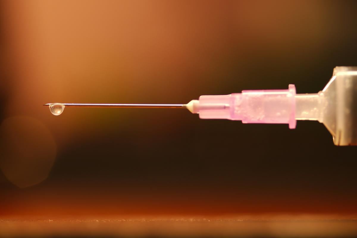 Large Study Links Hormonal Birth Control To Rare Brain Tumors In Women