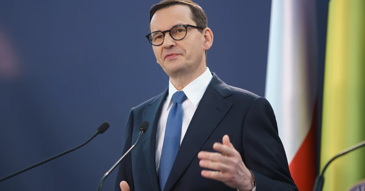 Morawiecki jest "wypychany" z PiS? "Z tego będzie się cieszył tylko jeden człowiek"