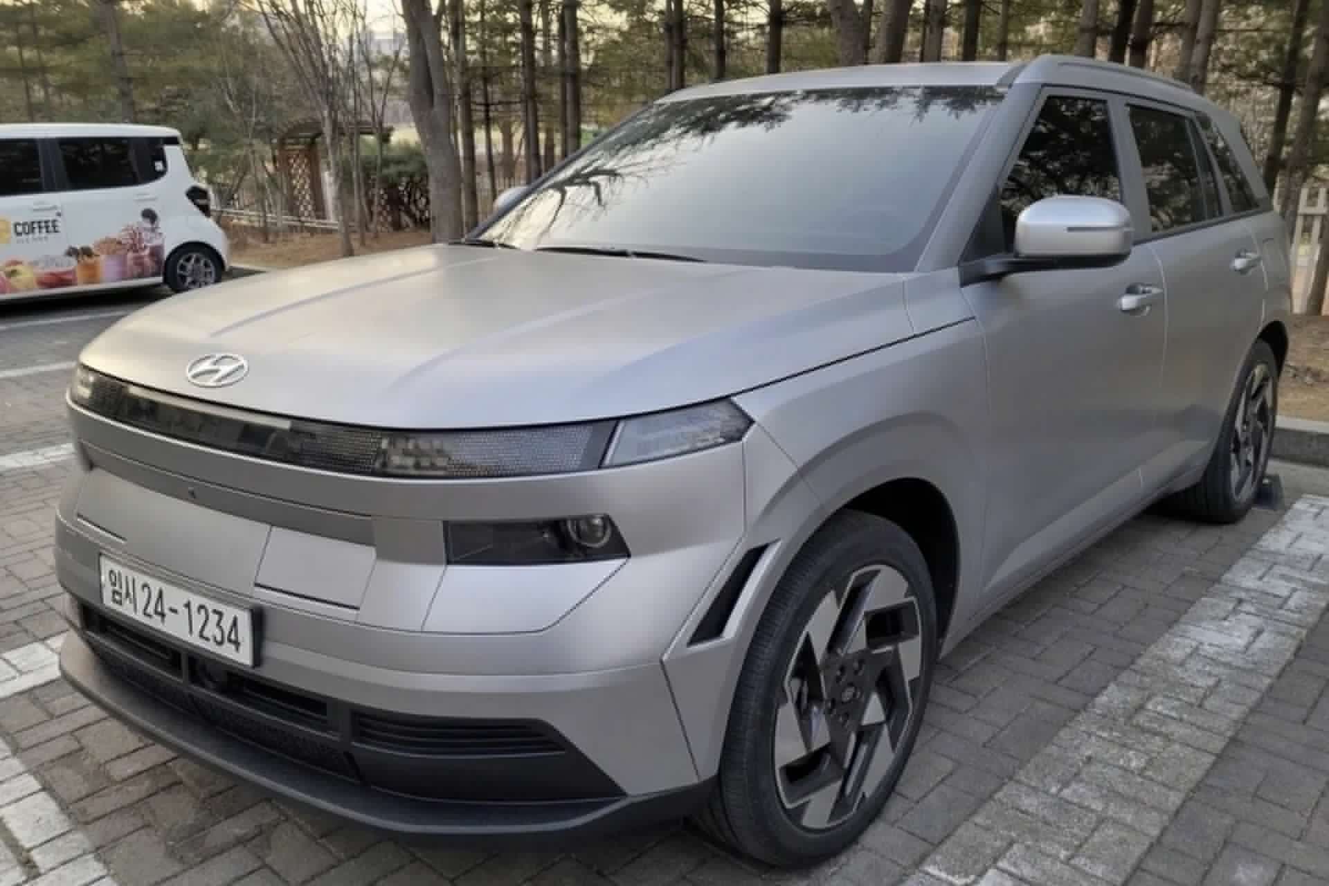 Uncamouflaged next-gen Hyundai Kona spied in Korea