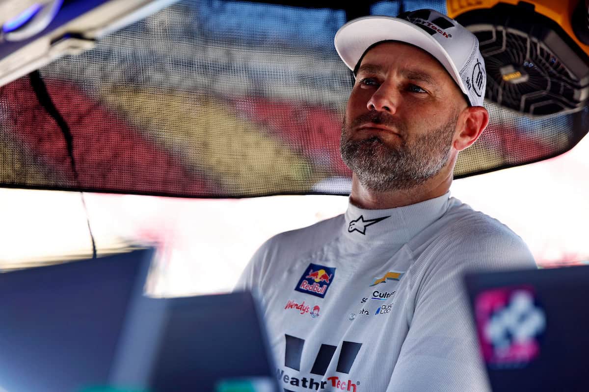 Daily Fantasy NASCAR DraftKings Forecast: 2025 Bank of America Roval 400