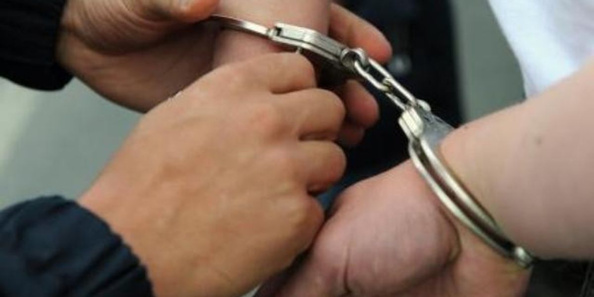 Privohet nga liria një person në Shkup, policia i gjeti 25 paketime me marihuanë