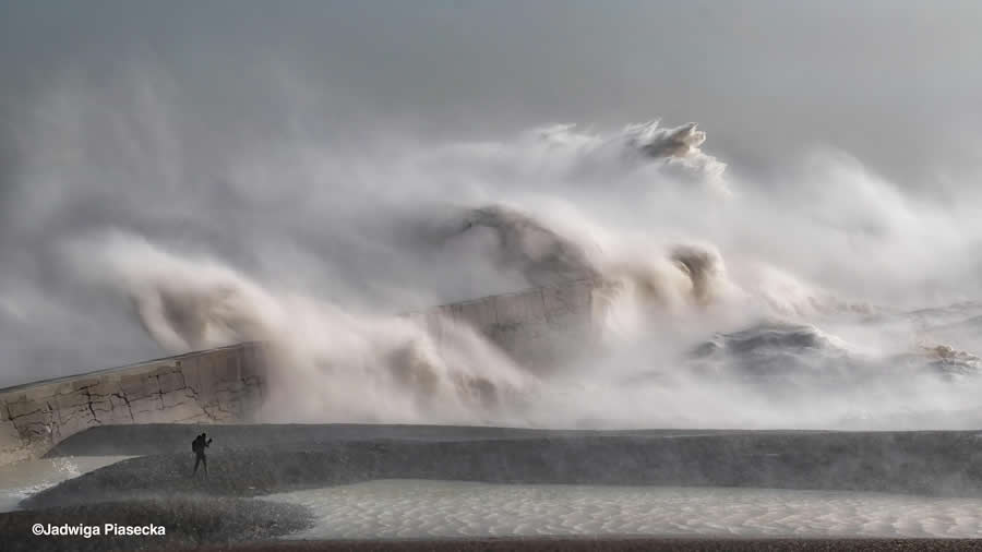 Shortlist Images from the 2025 Standard Chartered Weather Photographer of the Year Awards