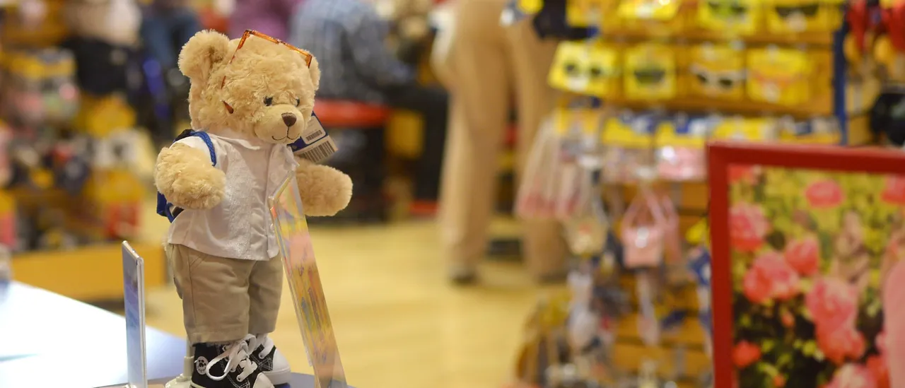 Build-A-Bear Employee Allegedly Refuses To Name Stuffed Animal After Charlie Kirk At Teen’s Request
