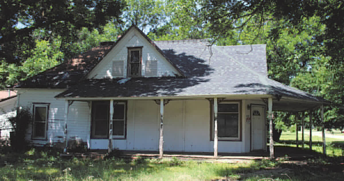 Avoiding housing and roof scammers