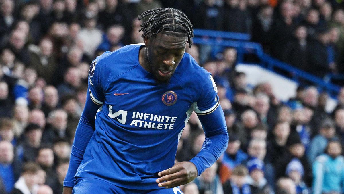 Bye Chelsea! Bek Ini Segera Berlabuh ke Klub Baru