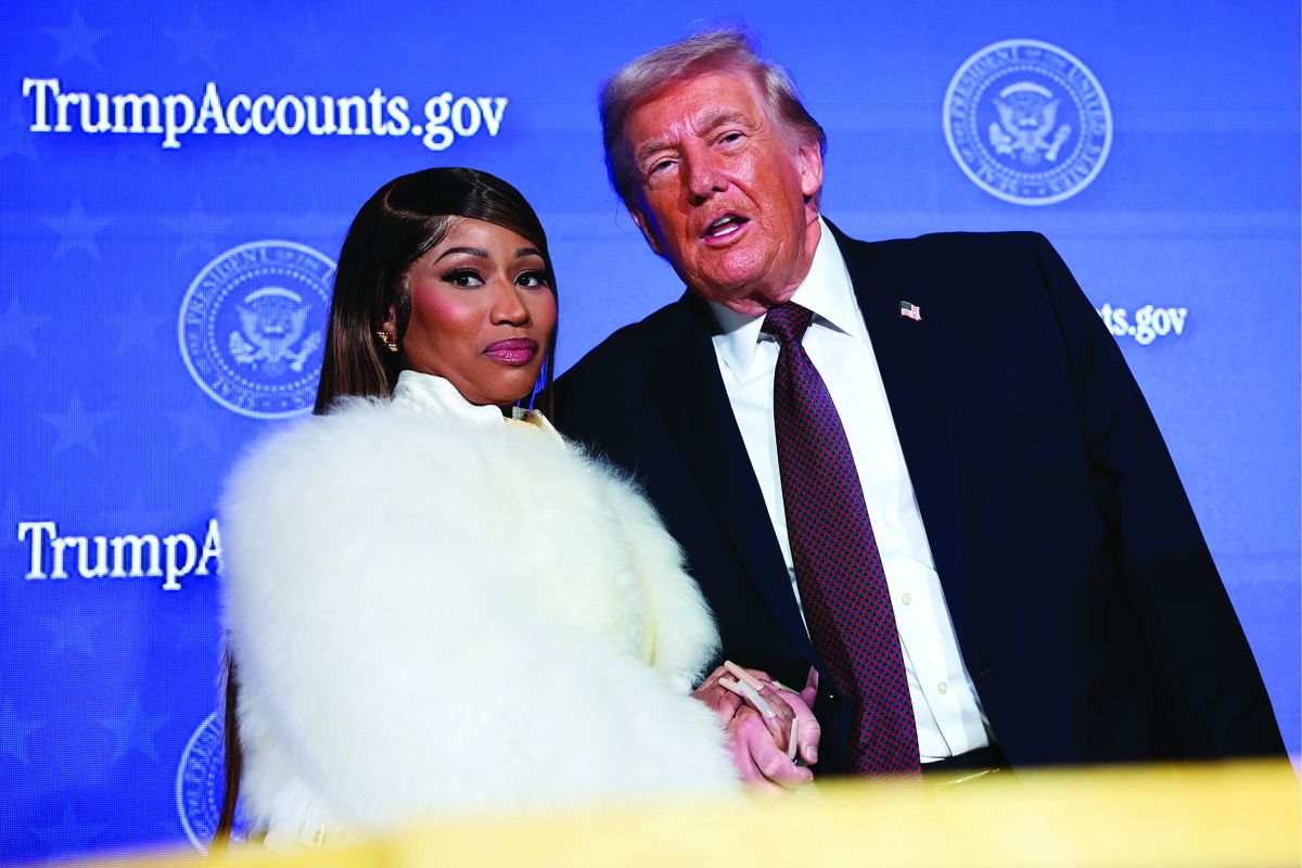 Nicki Minaj shows off Trump ‘gold card’