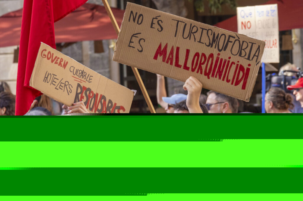 “Mallorca està al límit”: la societat civil torna a sortir al carrer contra la turistificació