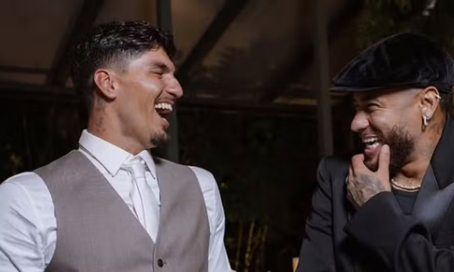 Neymar se desculpa por traje no casamento de Gabriel Medina
